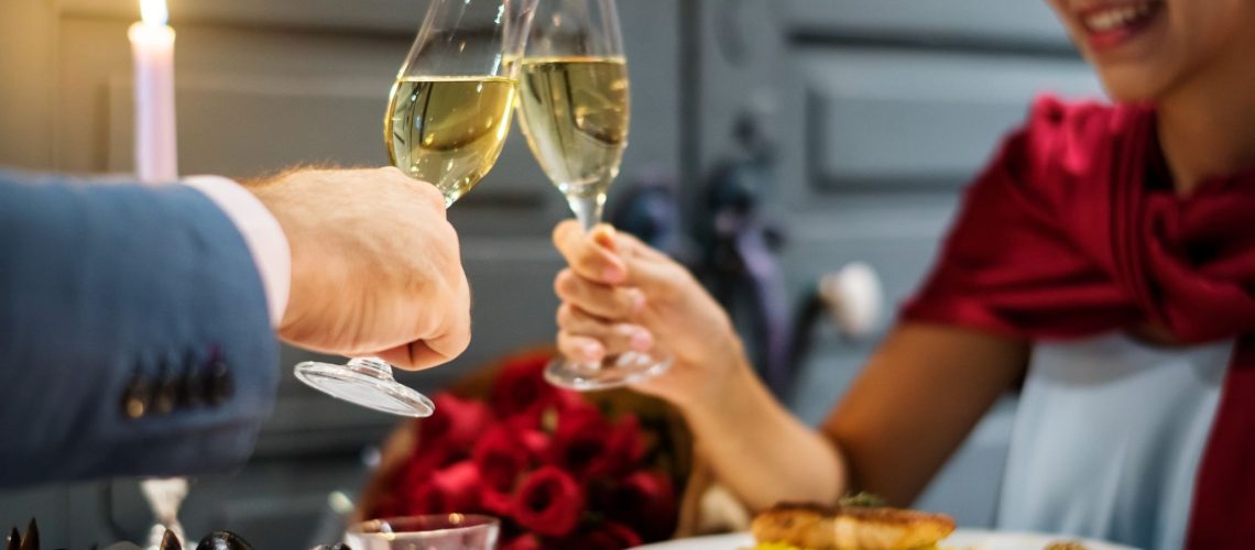 find romantic restaurants